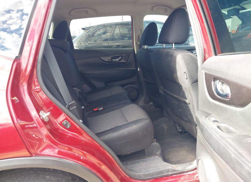 Photo 8 of 2018 Nissan Rogue SV (VIN 5N1AT2MV7JC851351)