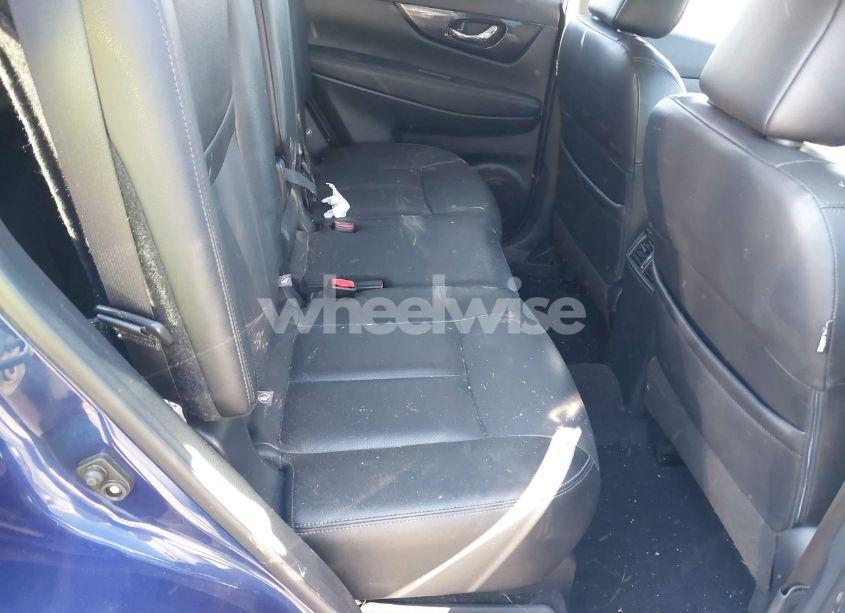 Photo 8 of 2019 Nissan Rogue SL (VIN 5N1AT2MV7KC718316)