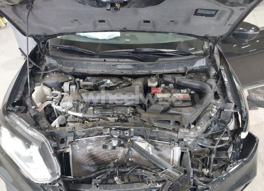 Photo 10 of 2019 Nissan Rogue SL (VIN 5N1AT2MV7KC809442)