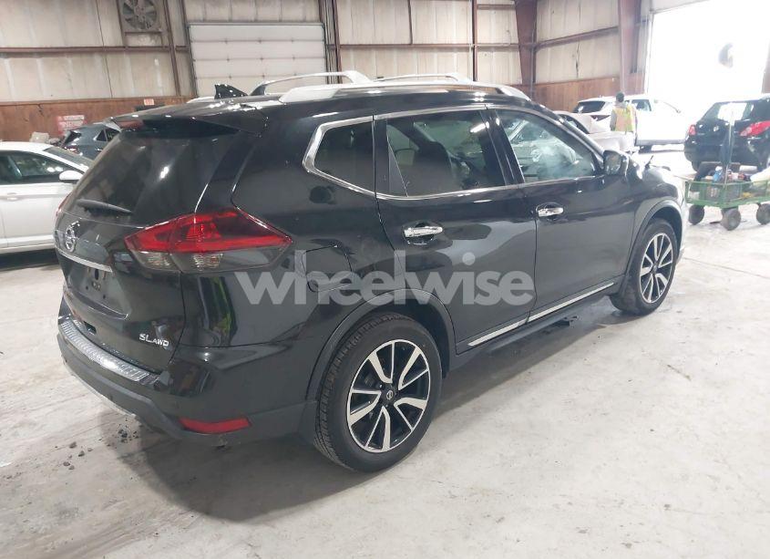 Photo 4 of 2019 Nissan Rogue SL (VIN 5N1AT2MV7KC809442)