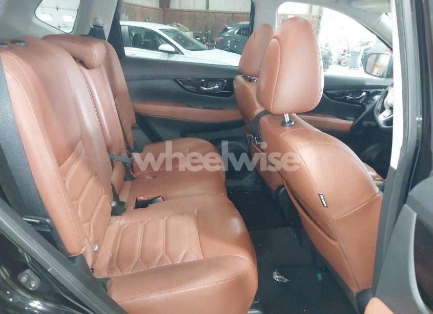 Photo 8 of 2019 Nissan Rogue SL (VIN 5N1AT2MV7KC809442)