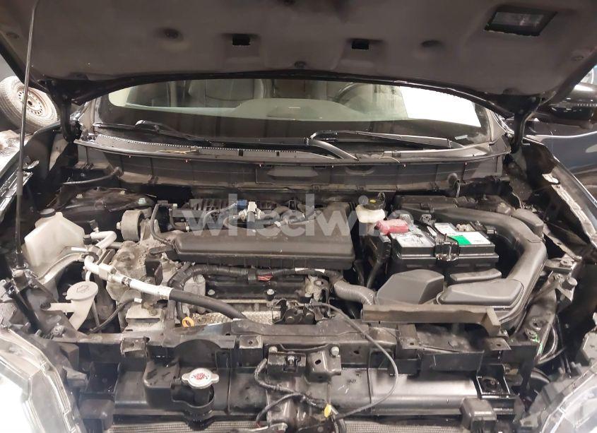 Photo 10 of 2019 Nissan Rogue SL (VIN 5N1AT2MV7KC823194)