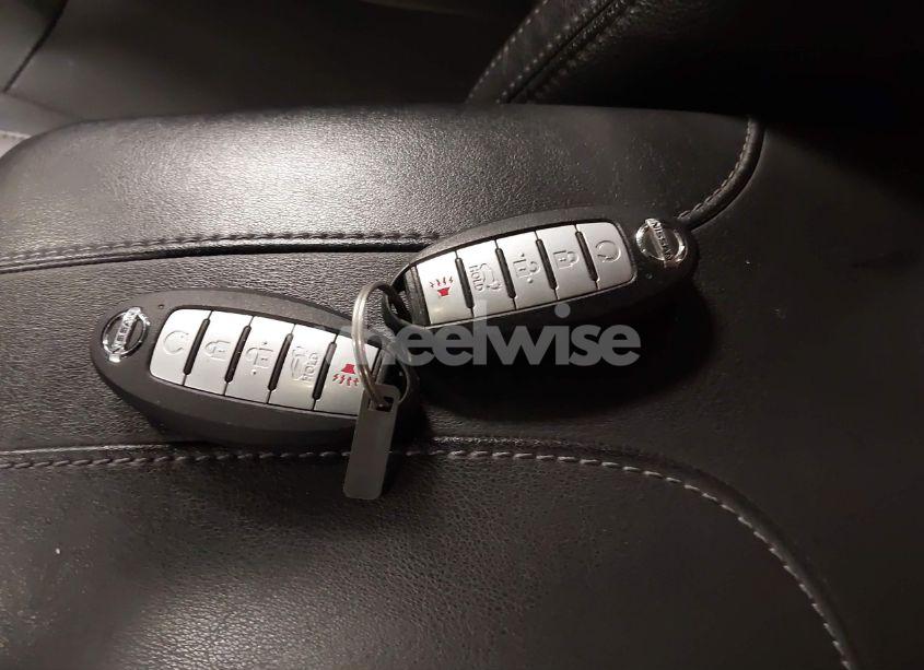 Photo 11 of 2019 Nissan Rogue SL (VIN 5N1AT2MV7KC823194)