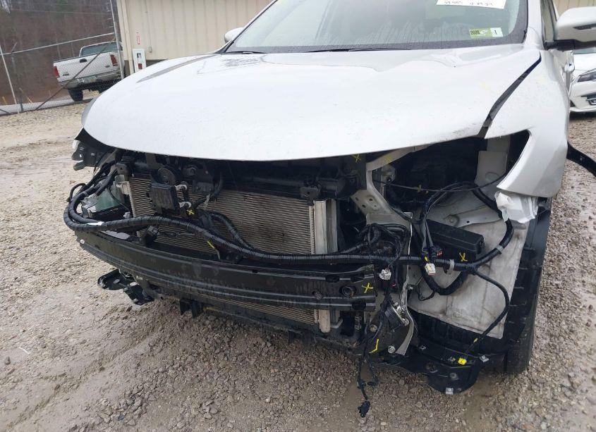 Photo 6 of 2020 Nissan Rogue SL INTELLIGENT AWD (VIN 5N1AT2MV7LC722318)