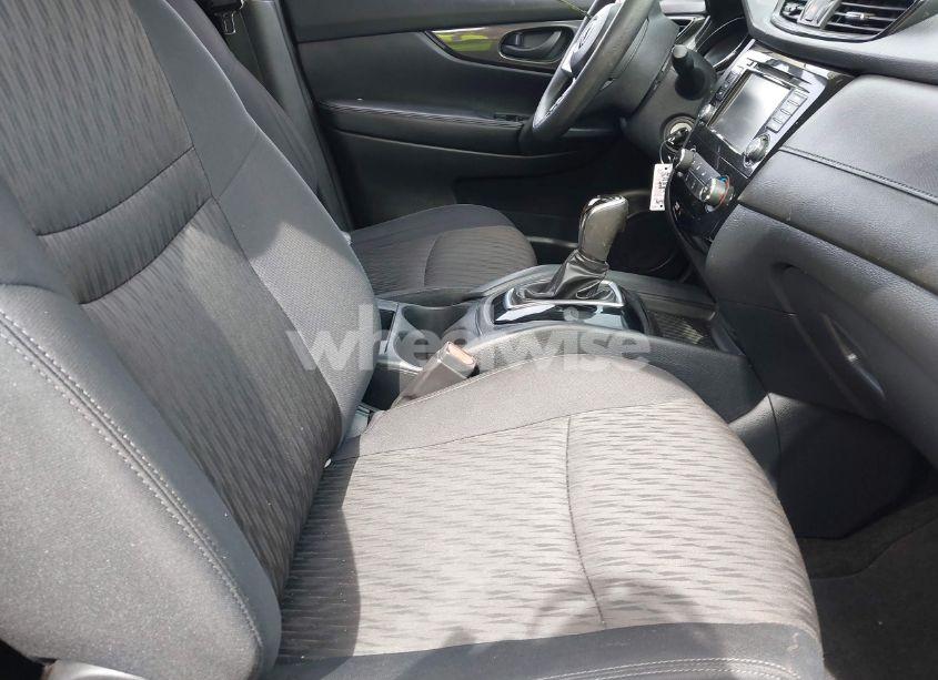 Photo 5 of 2020 Nissan Rogue S INTELLIGENT AWD (VIN 5N1AT2MV7LC764293)