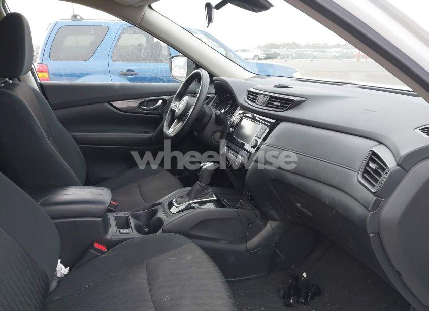 Photo 5 of 2020 Nissan Rogue SV INTELLIGENT AWD (VIN 5N1AT2MV7LC794619)