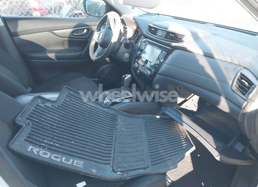 Photo 5 of 2020 Nissan Rogue SV INTELLIGENT AWD (VIN 5N1AT2MV7LC804193)