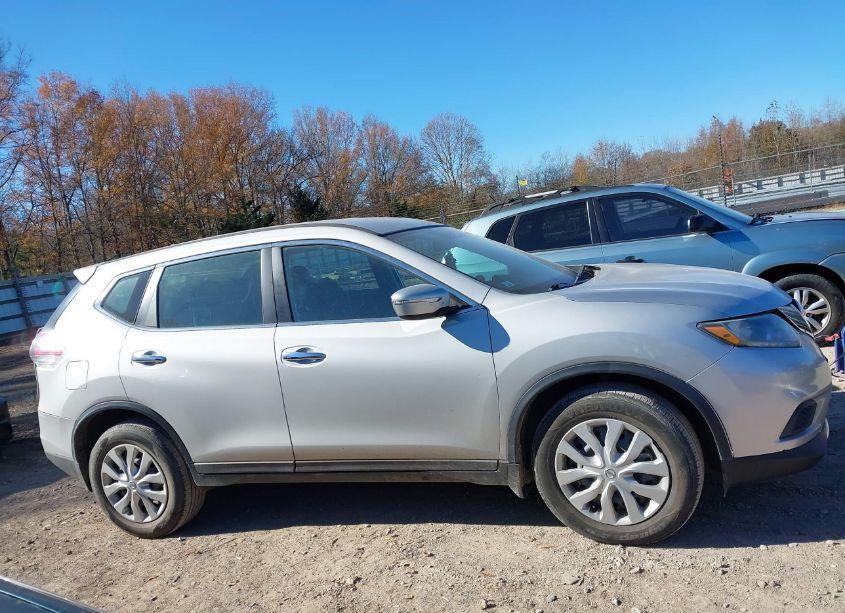 Photo 13 of 2014 Nissan Rogue S (VIN 5N1AT2MV8EC849937)