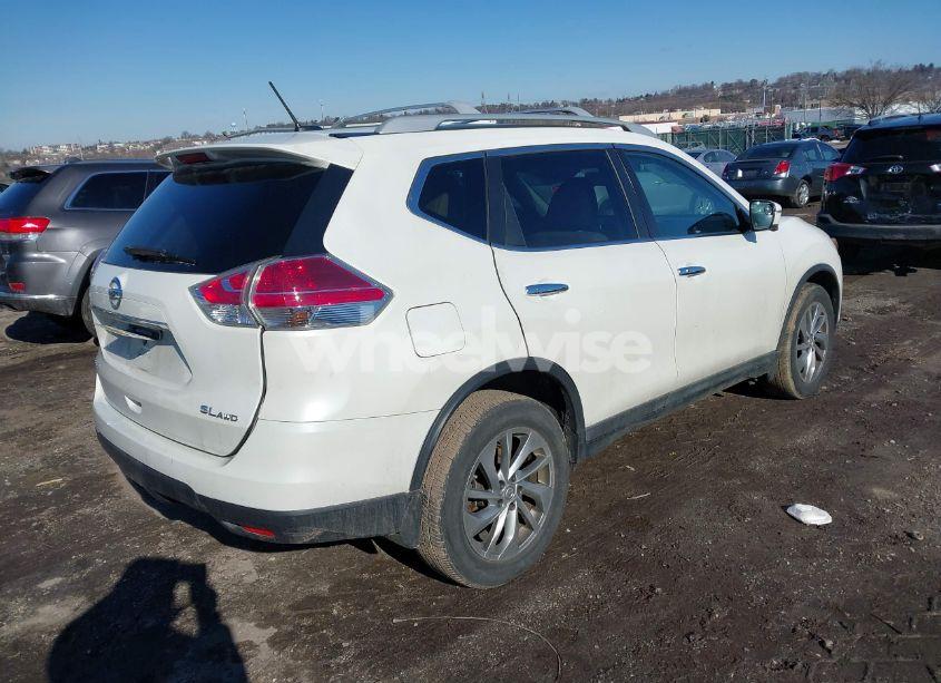 Photo 4 of 2015 Nissan Rogue SL (VIN 5N1AT2MV8FC793175)