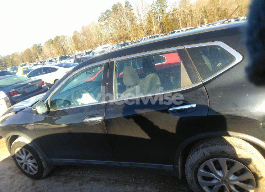 Photo 15 of 2015 Nissan Rogue S (VIN 5N1AT2MV8FC811710)