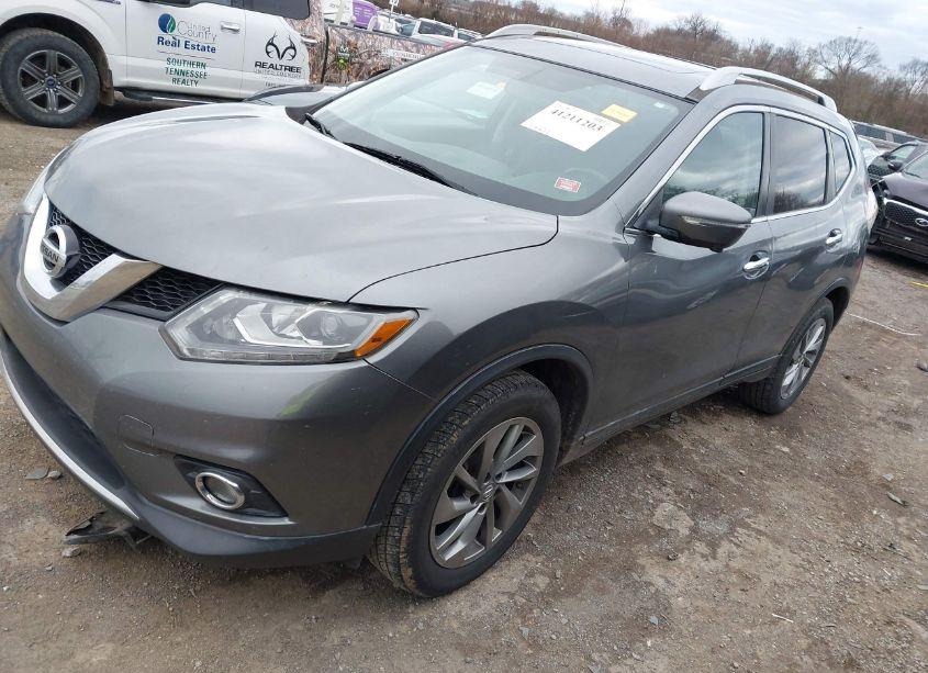 Photo 2 of 2015 Nissan Rogue SL (VIN 5N1AT2MV8FC822626)