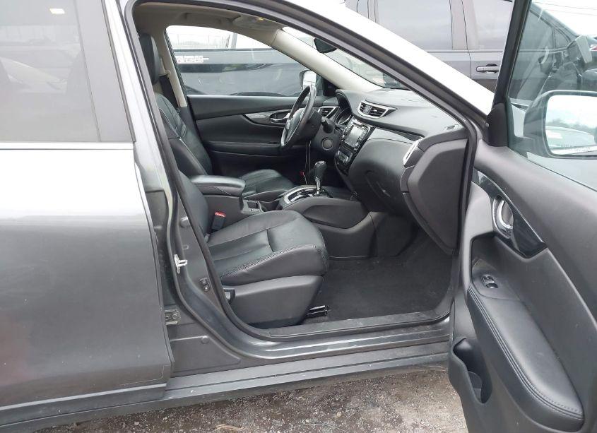 Photo 5 of 2015 Nissan Rogue SL (VIN 5N1AT2MV8FC822626)