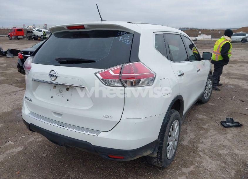 Photo 4 of 2015 Nissan Rogue S (VIN 5N1AT2MV8FC882440)