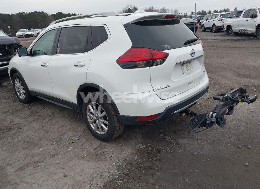 Photo 3 of 2017 Nissan Rogue SV (VIN 5N1AT2MV8HC751950)