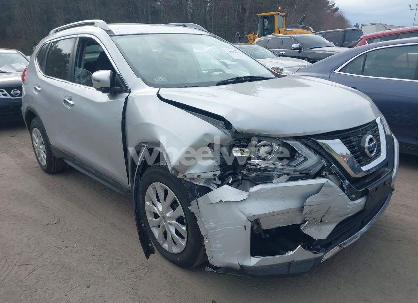 2017 Nissan Rogue S (VIN 5N1AT2MV8HC778923) main photo