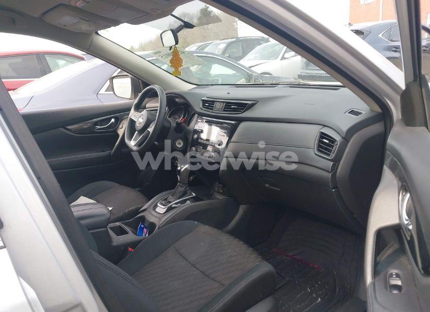 Photo 5 of 2017 Nissan Rogue S (VIN 5N1AT2MV8HC778923)