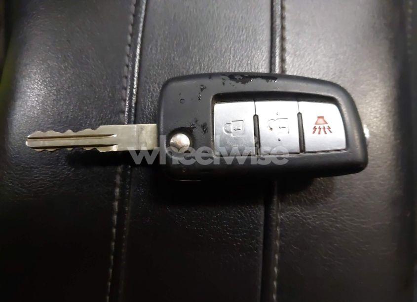 Photo 11 of 2017 Nissan Rogue S (VIN 5N1AT2MV8HC783524)