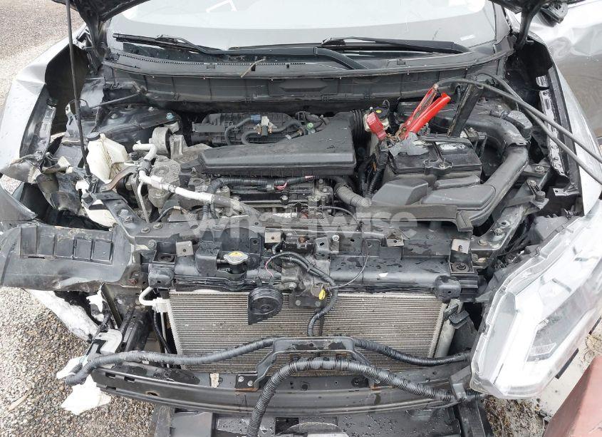 Photo 10 of 2017 Nissan Rogue SV (VIN 5N1AT2MV8HC802900)