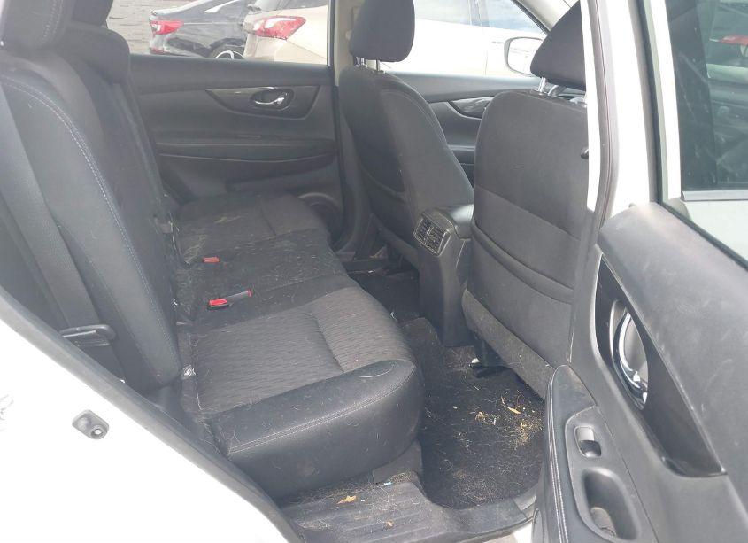 Photo 8 of 2017 Nissan Rogue SV (VIN 5N1AT2MV8HC803853)