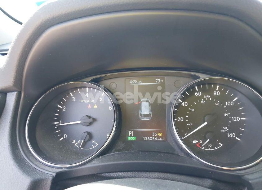 Photo 7 of 2017 Nissan Rogue SV (VIN 5N1AT2MV8HC814318)