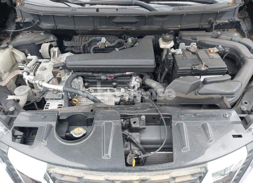 Photo 10 of 2017 Nissan Rogue SV (VIN 5N1AT2MV8HC824587)