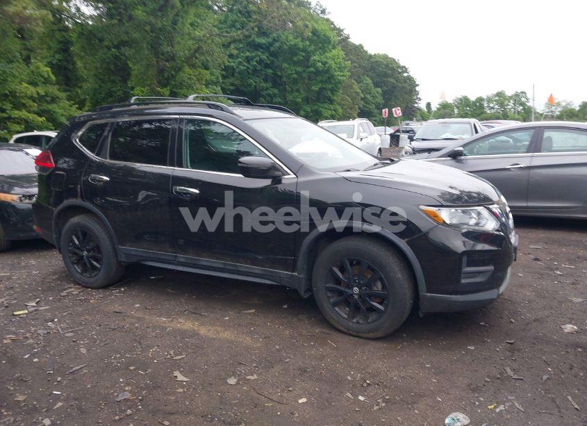 Photo 13 of 2017 Nissan Rogue SV (VIN 5N1AT2MV8HC824587)