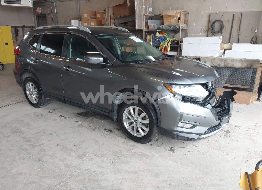 2017 Nissan Rogue S/SL/SV (VIN 5N1AT2MV8HC893926) main photo