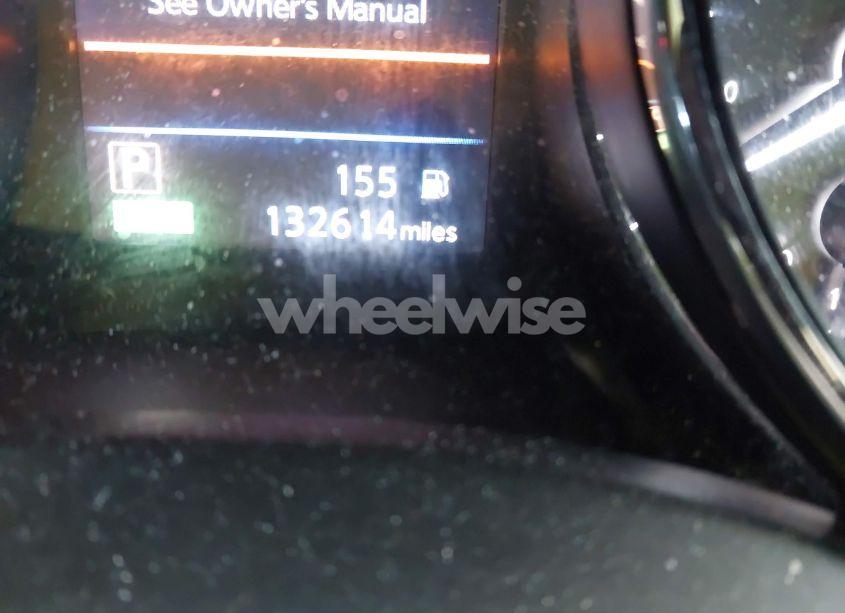 Photo 15 of 2018 Nissan Rogue SV (VIN 5N1AT2MV8JC724236)