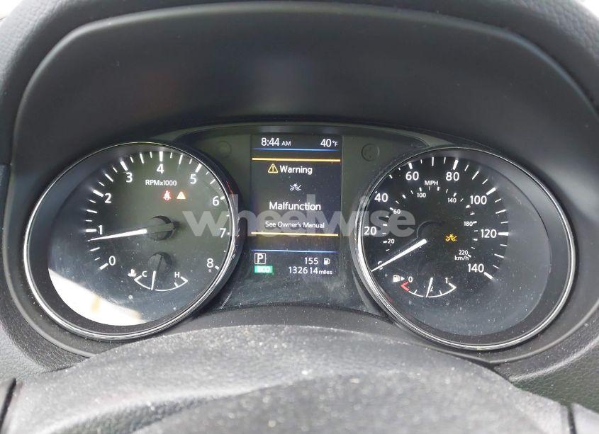 Photo 7 of 2018 Nissan Rogue SV (VIN 5N1AT2MV8JC724236)