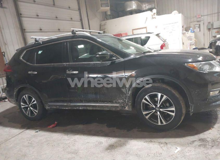 Photo 13 of 2018 Nissan Rogue SL (VIN 5N1AT2MV8JC728478)