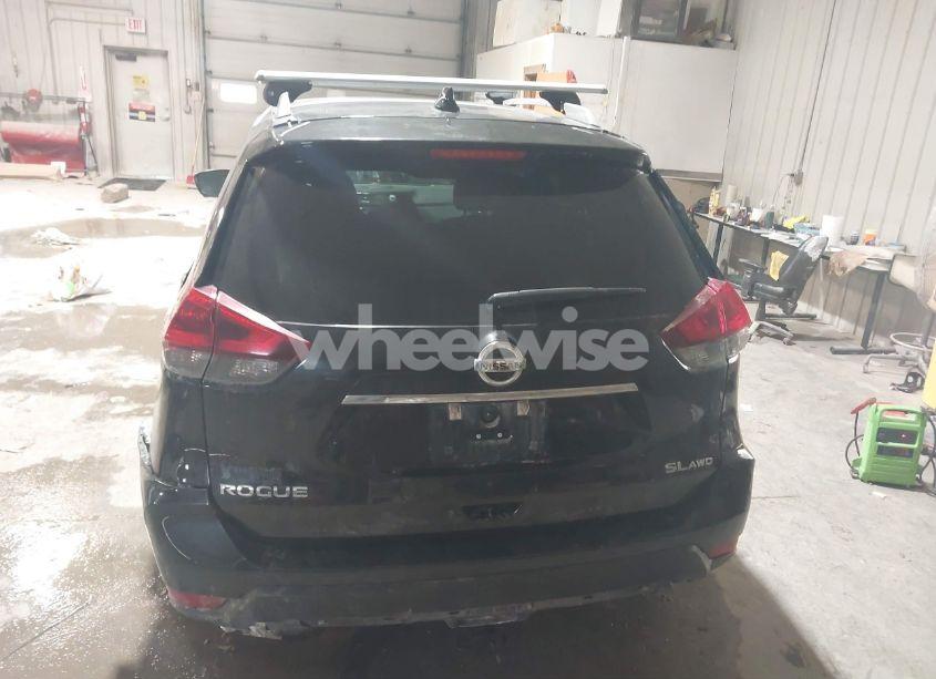 Photo 16 of 2018 Nissan Rogue SL (VIN 5N1AT2MV8JC728478)