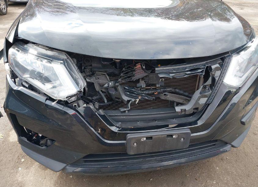 Photo 6 of 2018 Nissan Rogue SV (VIN 5N1AT2MV8JC755230)