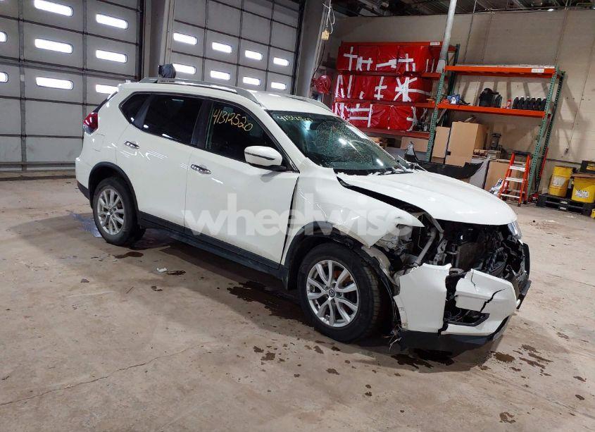 2018 Nissan Rogue S/SL/SV (VIN 5N1AT2MV8JC767281) main photo