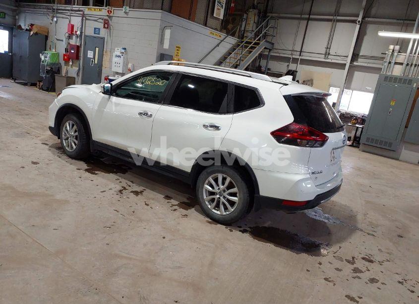 Photo 3 of 2018 Nissan Rogue S/SL/SV (VIN 5N1AT2MV8JC767281)