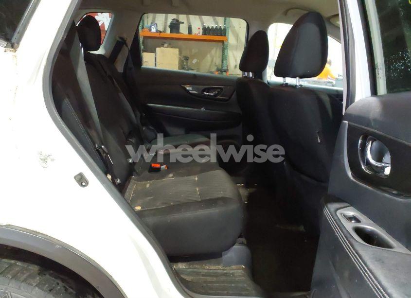 Photo 8 of 2018 Nissan Rogue S/SL/SV (VIN 5N1AT2MV8JC767281)