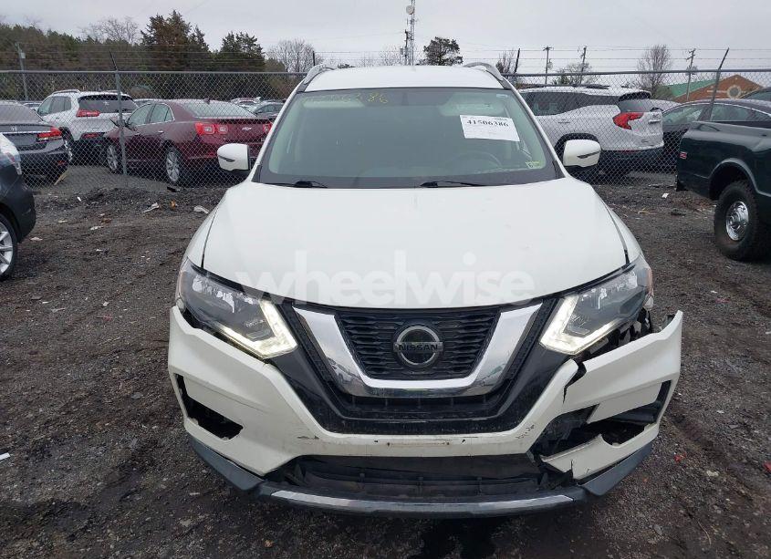 Photo 12 of 2018 Nissan Rogue SV (VIN 5N1AT2MV8JC769371)