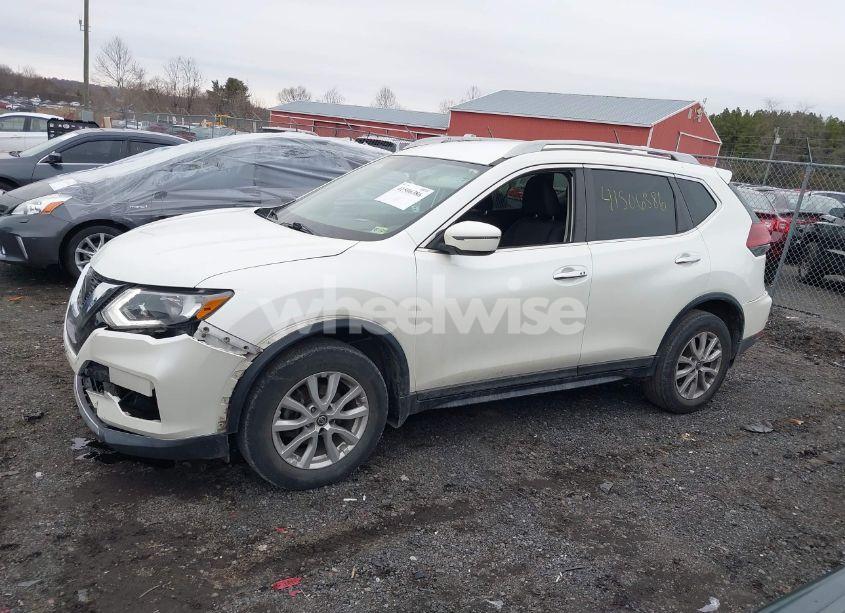 Photo 14 of 2018 Nissan Rogue SV (VIN 5N1AT2MV8JC769371)