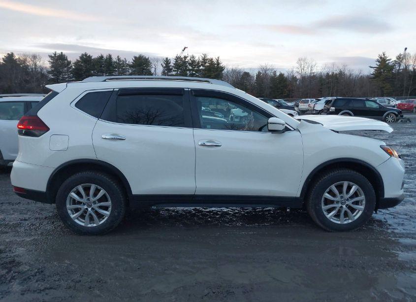 Photo 13 of 2018 Nissan Rogue SV/SL (VIN 5N1AT2MV8JC785389)