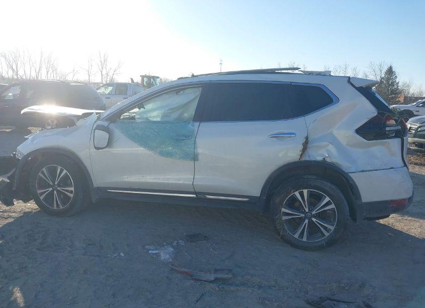 Photo 13 of 2018 Nissan Rogue SL (VIN 5N1AT2MV8JC802482)