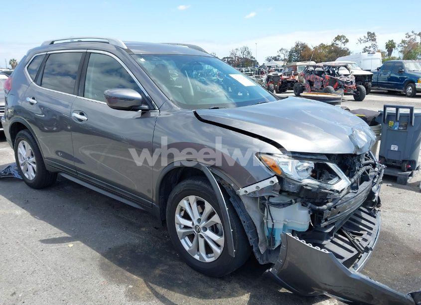2018 Nissan Rogue S (VIN 5N1AT2MV8JC806984) main photo