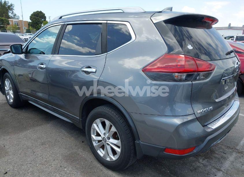 Photo 3 of 2018 Nissan Rogue S (VIN 5N1AT2MV8JC806984)