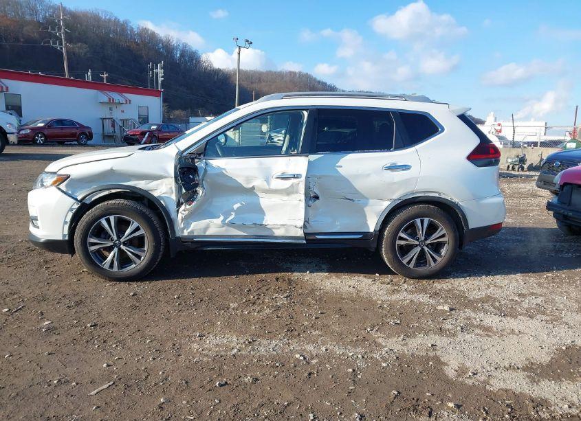 Photo 6 of 2018 Nissan Rogue SL (VIN 5N1AT2MV8JC822523)