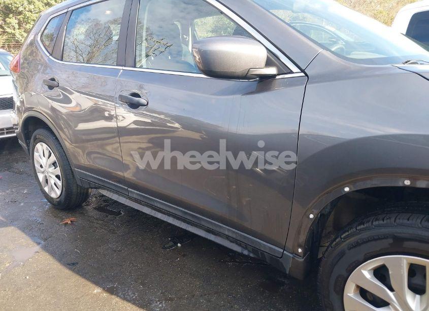 Photo 13 of 2018 Nissan Rogue S (VIN 5N1AT2MV8JC831223)