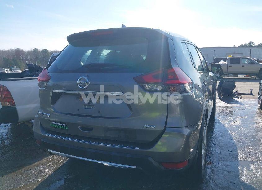 Photo 16 of 2018 Nissan Rogue S (VIN 5N1AT2MV8JC831223)