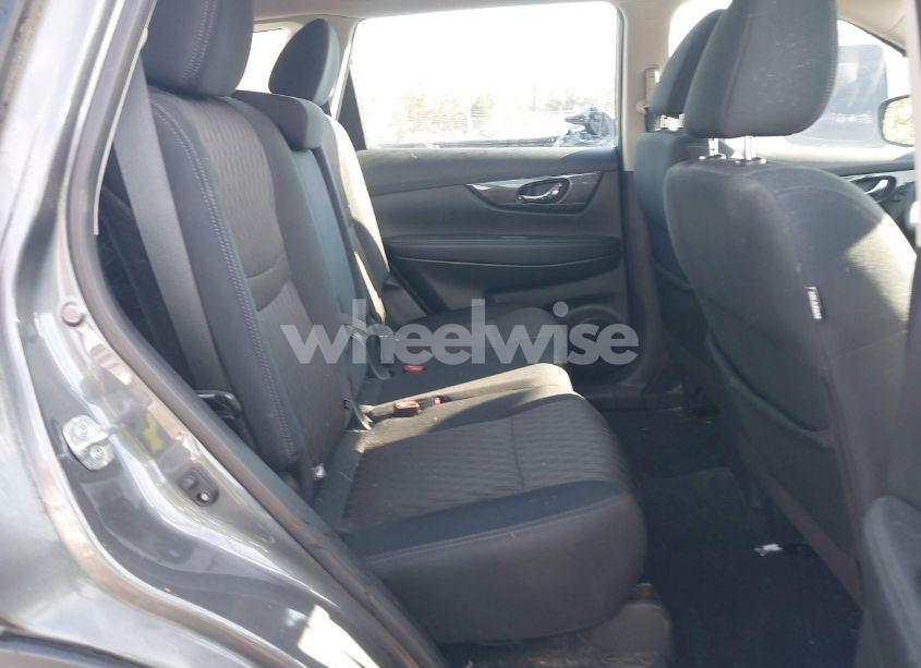 Photo 8 of 2018 Nissan Rogue S (VIN 5N1AT2MV8JC831223)