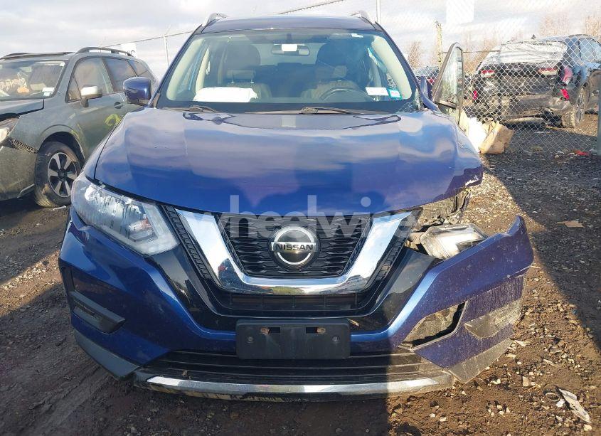 Photo 13 of 2018 Nissan Rogue SV (VIN 5N1AT2MV8JC836180)