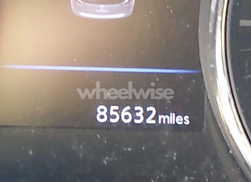 Photo 16 of 2018 Nissan Rogue SV (VIN 5N1AT2MV8JC836180)