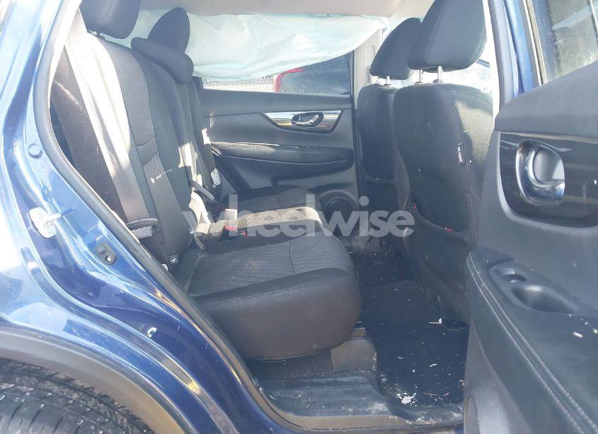 Photo 8 of 2018 Nissan Rogue SV (VIN 5N1AT2MV8JC836180)