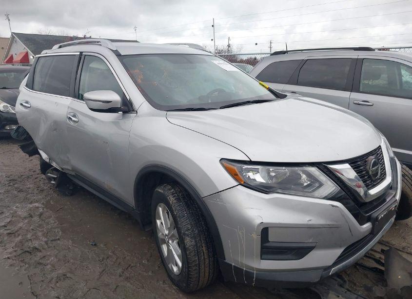 2018 Nissan Rogue S (VIN 5N1AT2MV8JC840116) main photo