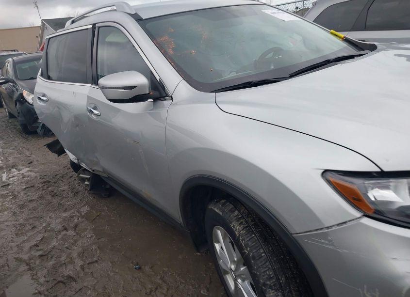 Photo 14 of 2018 Nissan Rogue S (VIN 5N1AT2MV8JC840116)